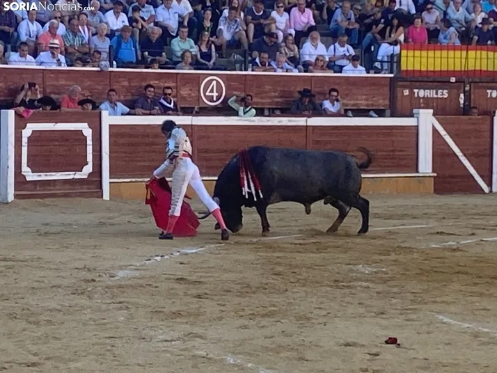 FOTOS Y CR&Oacute;NICA | As&iacute; ha transcurrido la corrida de toros del S&aacute;bado Ag&eacute;s