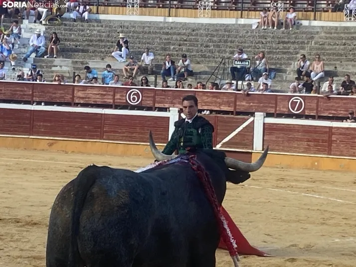 FOTOS Y CR&Oacute;NICA | As&iacute; ha transcurrido la corrida de toros del S&aacute;bado Ag&eacute;s