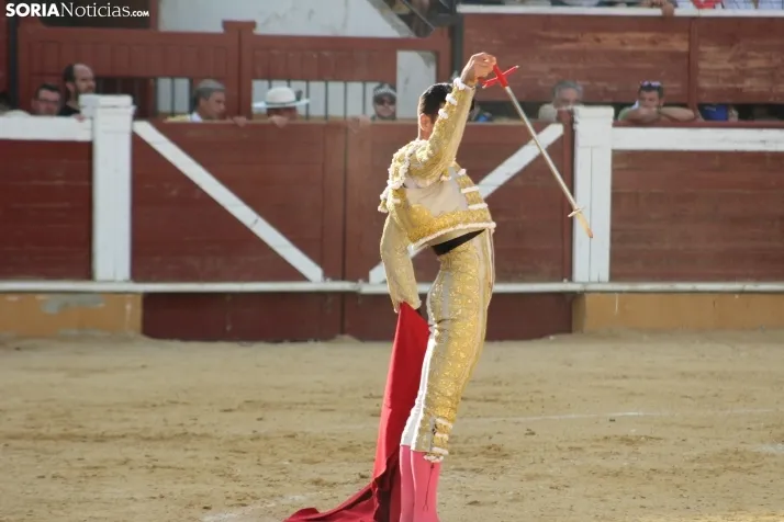 EN FOTOS | Corrida de Toros del Domingo de Calderas