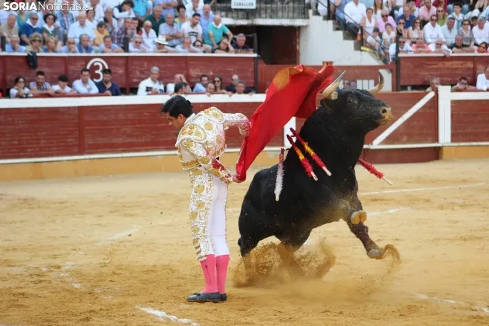 EN FOTOS | Corrida de Toros del Domingo de Calderas