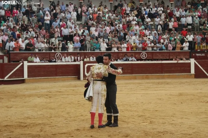 EN FOTOS | Corrida de Toros del Domingo de Calderas