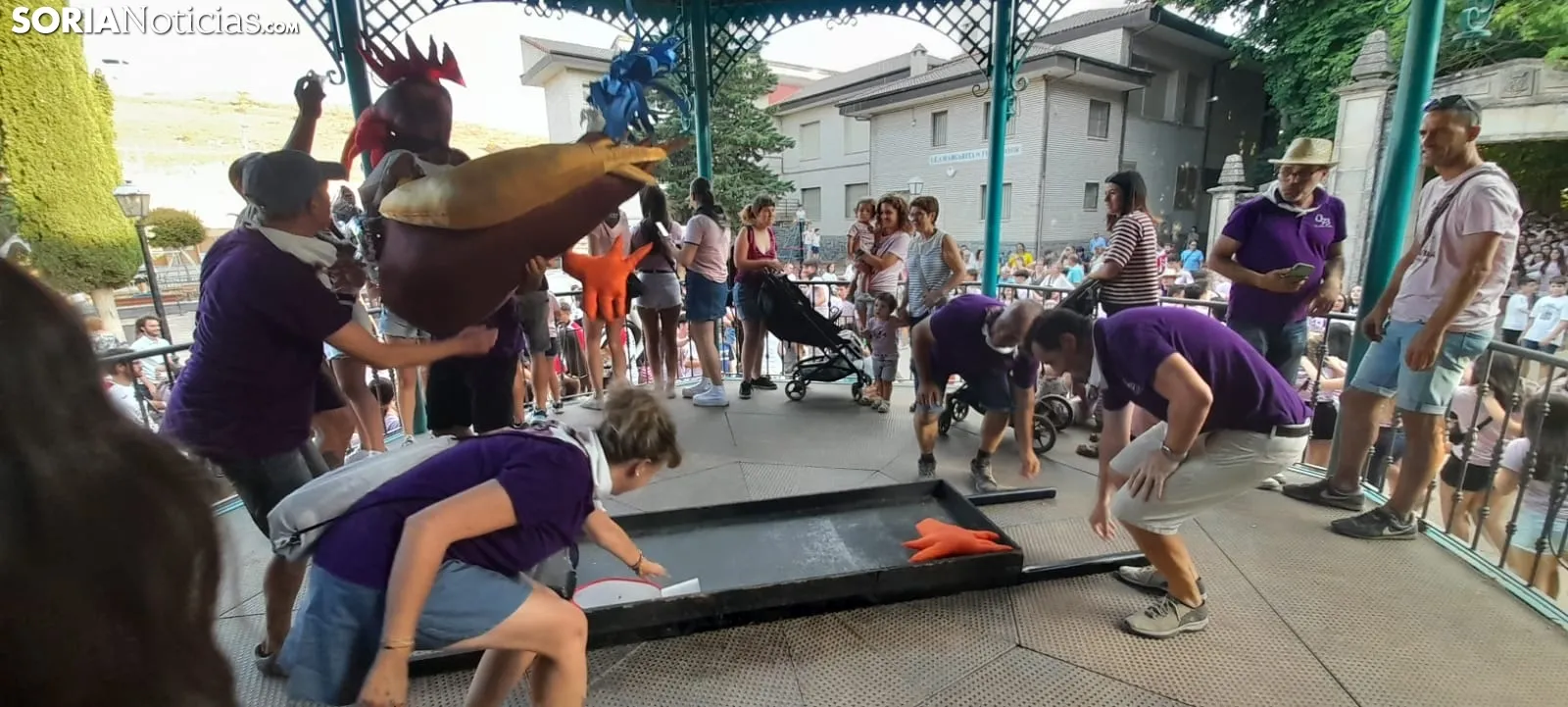Foto 11 - Fotos: &Aacute;greda no quema al Gallo Roque en su fin de fiestas