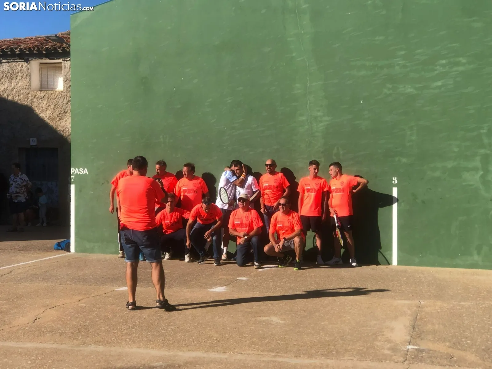 Foto 8 - David Vinuesa y Julio S&aacute;nchez, campeones del XXXVII Torneo de Frontenis de Pozalmuro