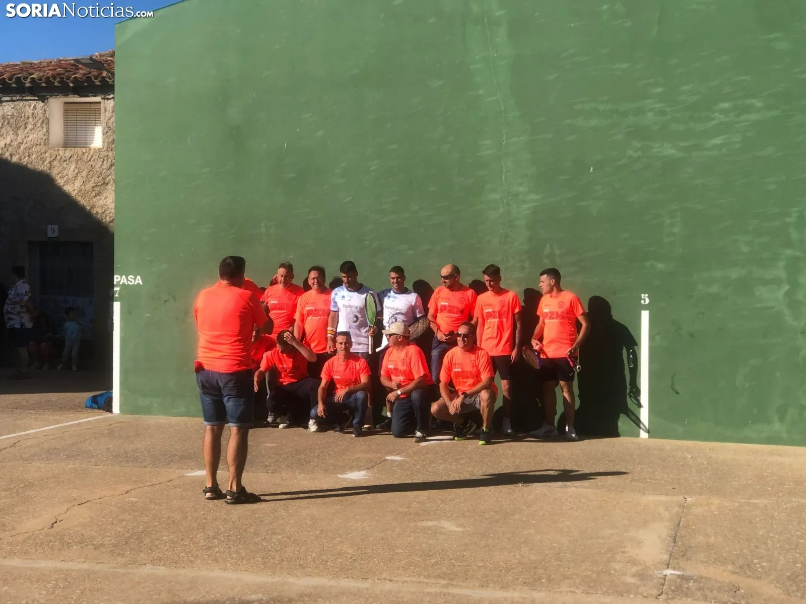 Foto 9 - David Vinuesa y Julio S&aacute;nchez, campeones del XXXVII Torneo de Frontenis de Pozalmuro
