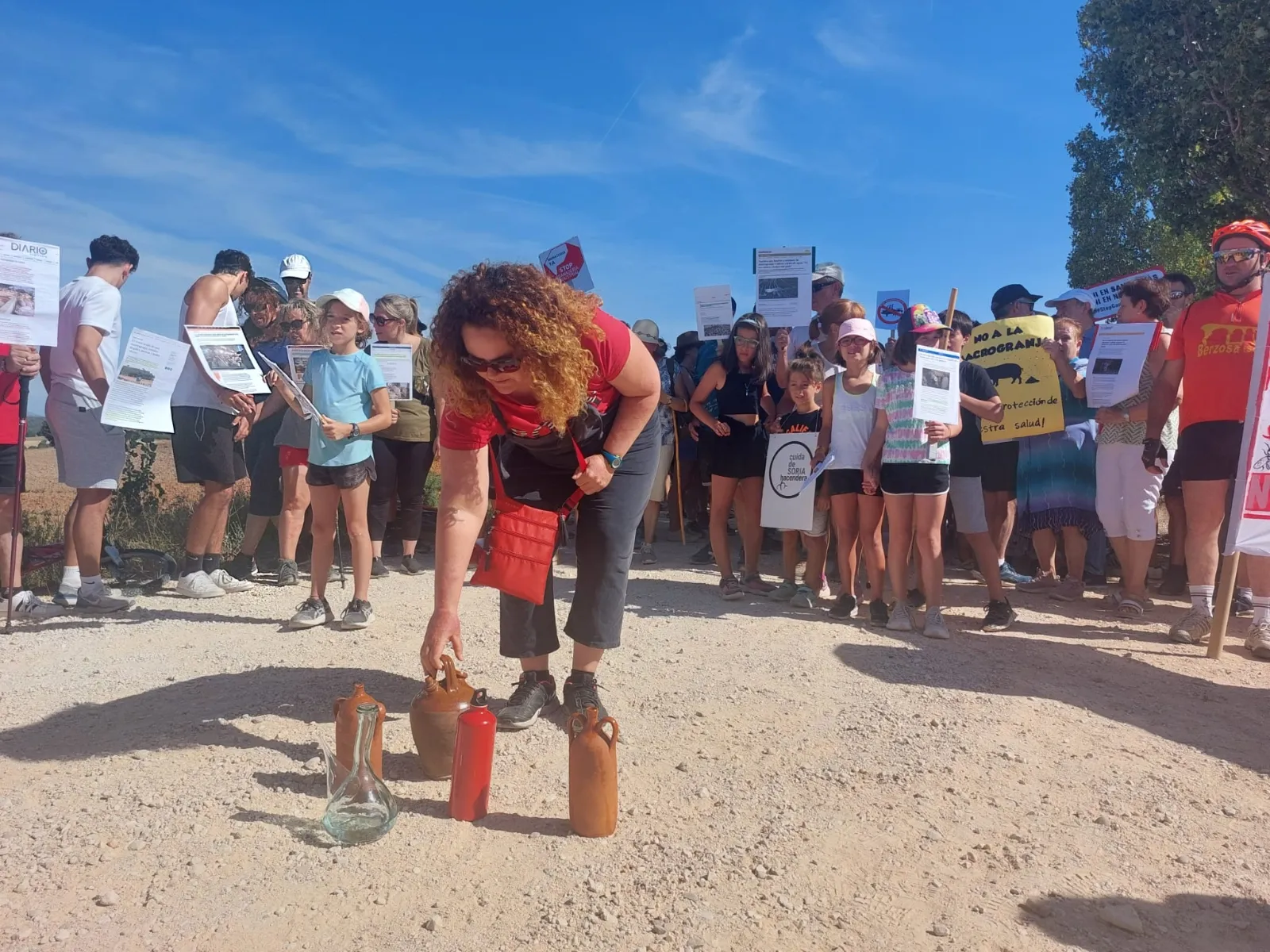 Foto 10 - Fotos: Casi 300 personas del Coto Redondo de Fuentearmegil piden m&aacute;s protecci&oacute;n antes las macrogranjas