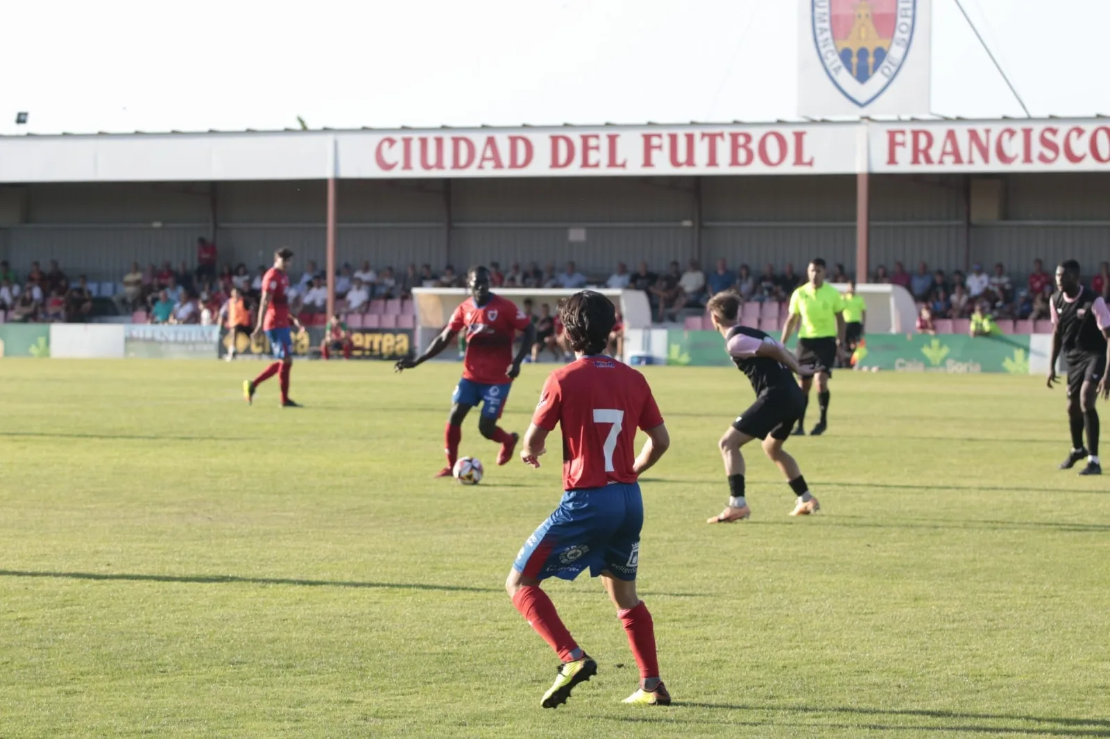 Foto 2 - Numancia 1-0 Palencia: Moustapha da el primer triunfo oficial del curso