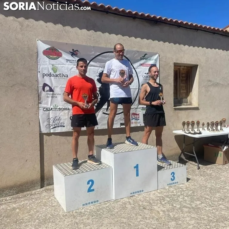 Foto 2 - El 'Team Running Destroyer Soria' consigue varios trofeos durante el fin de semana