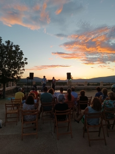 Foto 3 - Fotos: Hinojosa de la Sierra despide sus fiestas