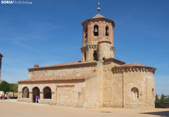 ¿Cómo llegó el asesinato de un arzobispo inglés a varios templos de la provincia de Soria?