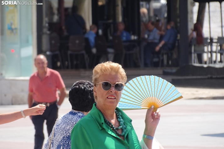 GALER&Iacute;A | Ni&ntilde;os y mayores sobrellevan el calor en Soria