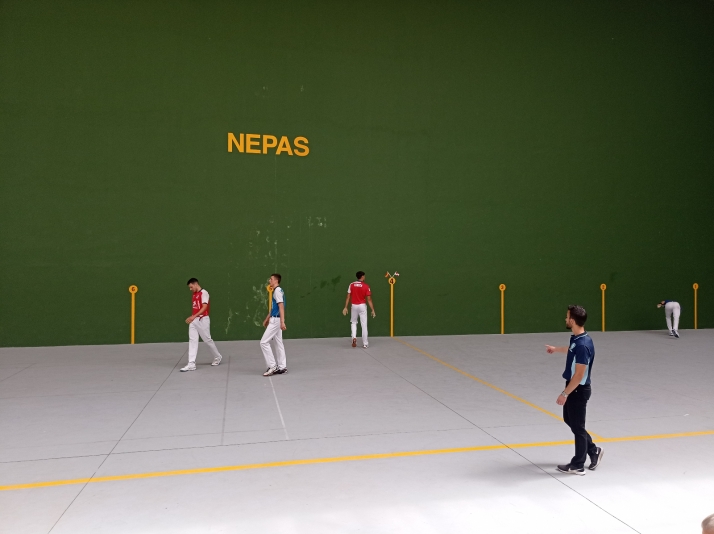Nepas celebra su tradicional torneo de pelota con pelotaris de alto nivel