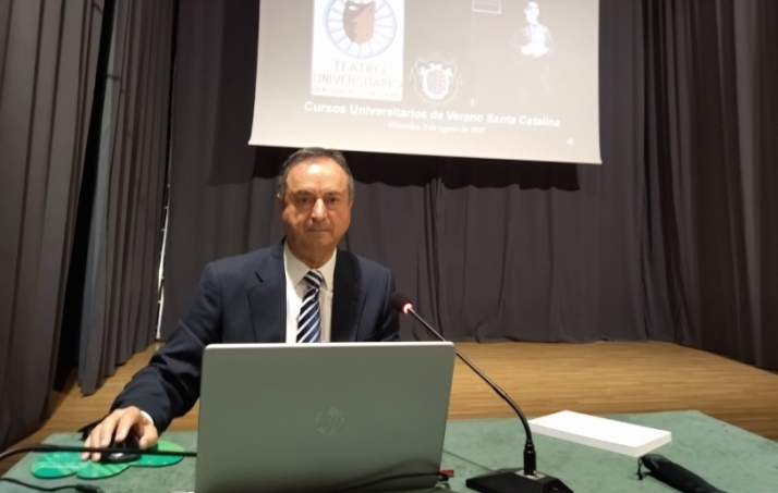 Los códices de la catedral protagonizan los cursos de Santa Catalina en El Burgo