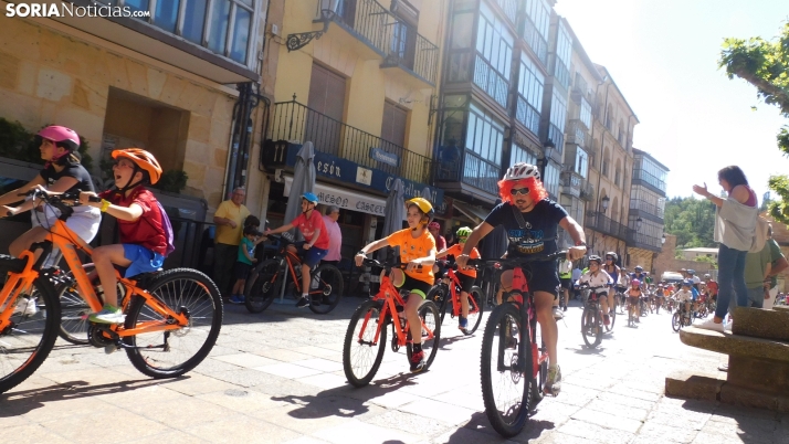 Las lluvias obligan a celebrar el Día de la Bicicleta el domingo por la tarde