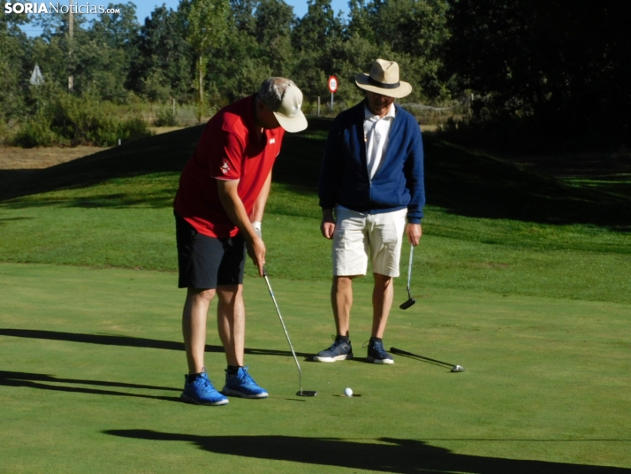 EN FOTOS | 100 golfistas se dan cita en el Torneo de Golf para celebrar los 20 a&ntilde;os del club soriano