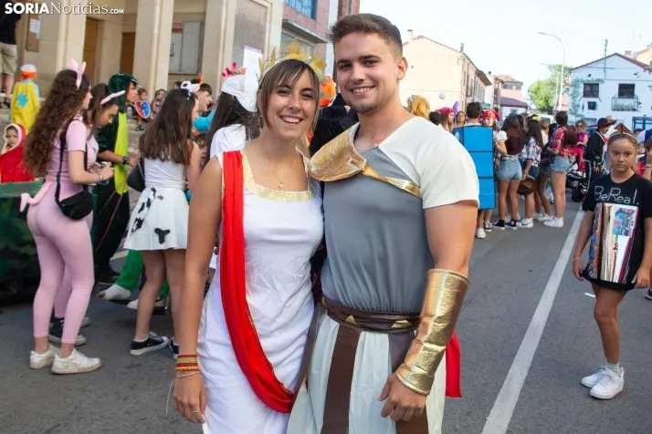 Desfile de disfraces Tardelcuende 2023