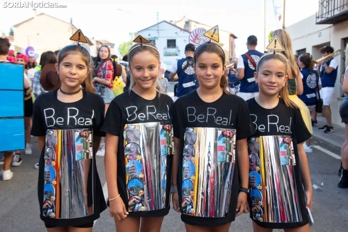 Desfile de disfraces Tardelcuende 2023