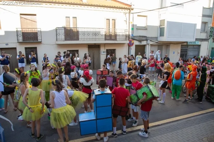 Desfile de disfraces Tardelcuende 2023