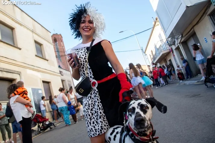 Desfile de disfraces Tardelcuende 2023