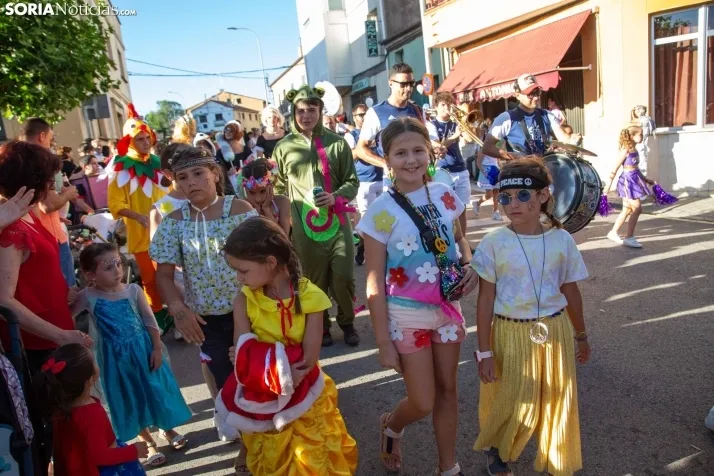 Desfile de disfraces Tardelcuende 2023