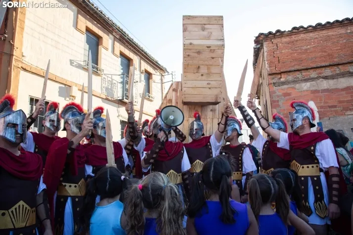 Desfile de disfraces Tardelcuende 2023