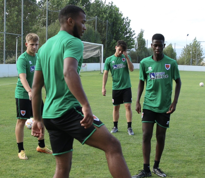 Noah Kashama no formará parte de la plantilla del Numancia