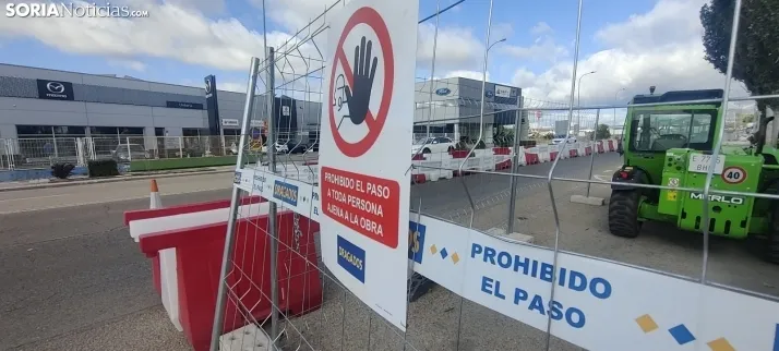 En im&aacute;genes, las obras de las traves&iacute;as comienzan con la tala de &aacute;rboles