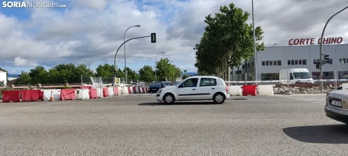 En im&aacute;genes, las obras de las traves&iacute;as comienzan con la tala de &aacute;rboles