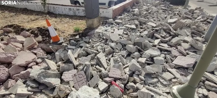 En im&aacute;genes, las obras de las traves&iacute;as comienzan con la tala de &aacute;rboles