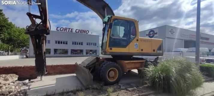 En im&aacute;genes, las obras de las traves&iacute;as comienzan con la tala de &aacute;rboles
