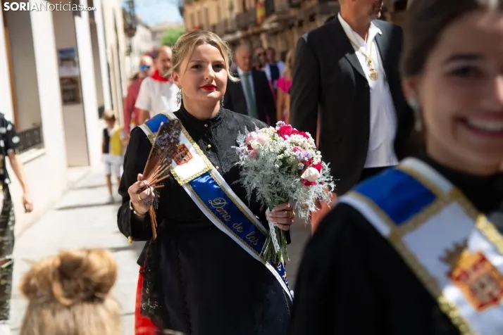 Ofrenda Floral a la Virgen del Espino