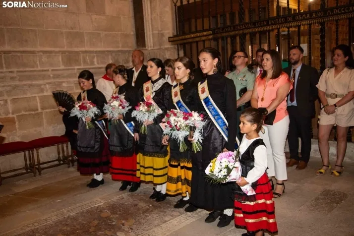Ofrenda Floral a la Virgen del Espino
