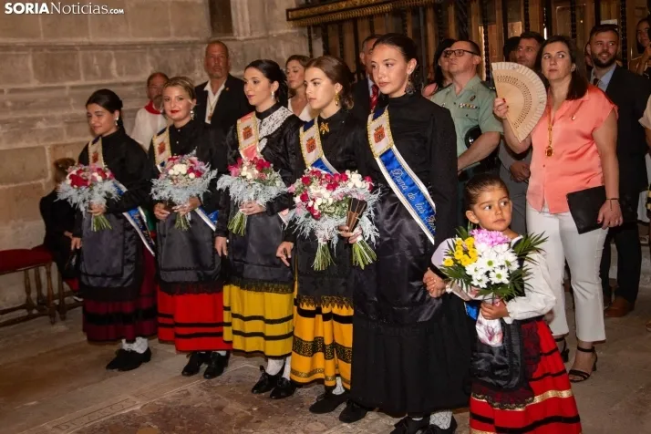 Ofrenda Floral a la Virgen del Espino