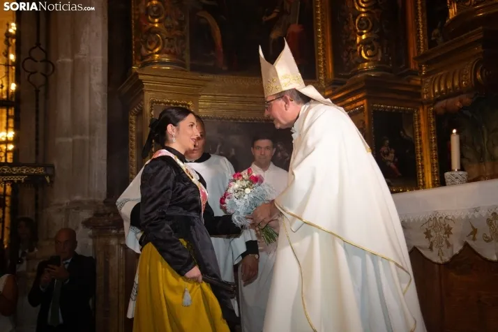 Ofrenda Floral a la Virgen del Espino