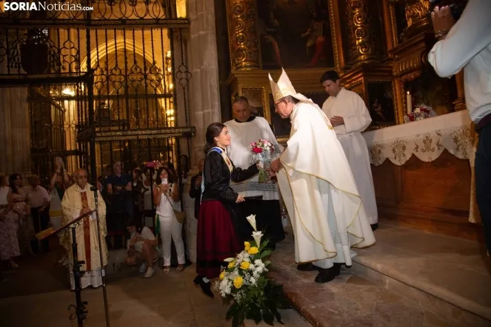 Ofrenda Floral a la Virgen del Espino