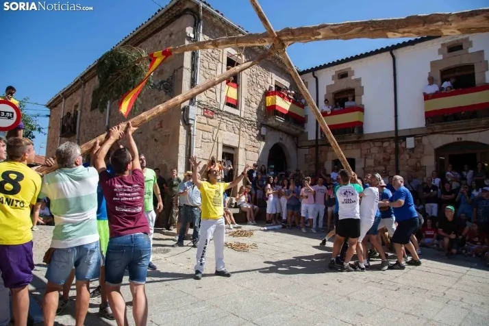 Vinuesa inicia sus fiestas con la Pingada del Mayo