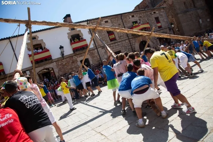 Vinuesa inicia sus fiestas con la Pingada del Mayo