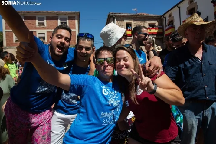 Vinuesa inicia sus fiestas con la Pingada del Mayo