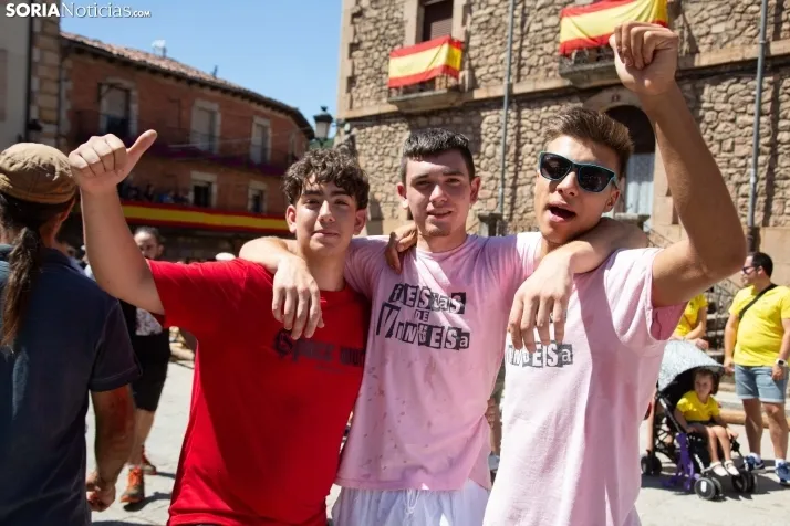 Vinuesa inicia sus fiestas con la Pingada del Mayo