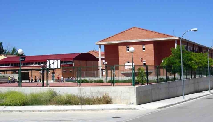 El Burgo convoca una nueva edición de sus premios de excelencia académica