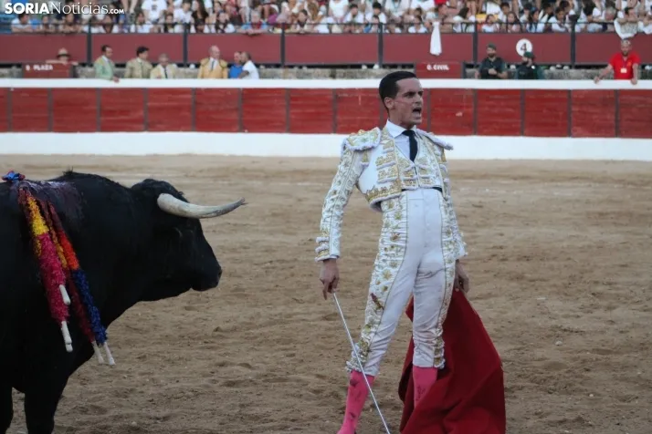 Corrida del 16 de agosto en El Burgo.