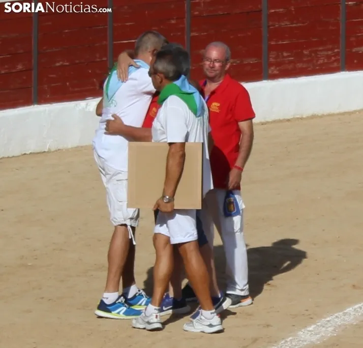 Corrida del 16 de agosto en El Burgo.