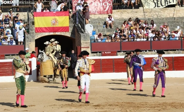 Corrida del 16 de agosto en El Burgo.