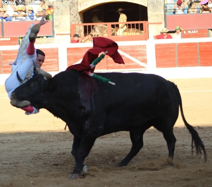 Corrida del 16 de agosto en El Burgo.