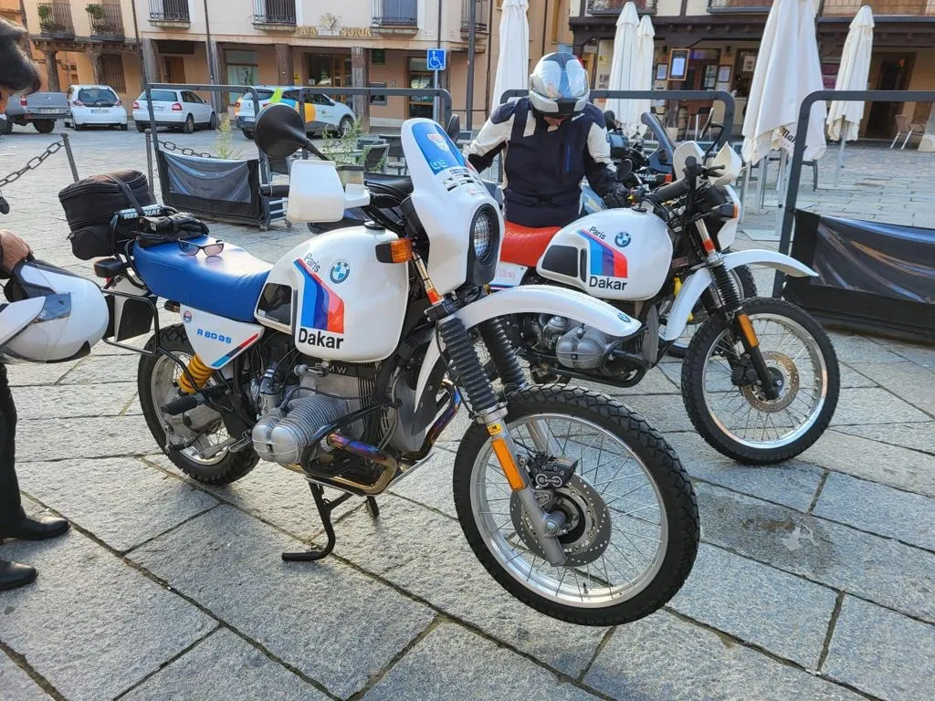 Foto 10 - Im&aacute;genes: 30 BMWs cl&aacute;sicas realizan una inolvidable ruta por Soria y La Rioja