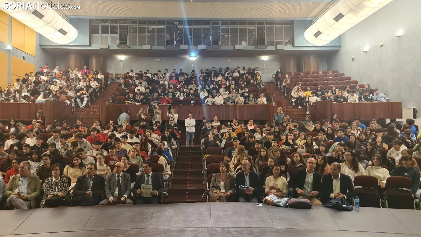 Pase de 'el camino interior' de Miguel Ángel Tobías para escolares. /SN