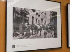 Inauguración de la exposición 'El Collado, un paseo comercial a pie de calle'. /SN