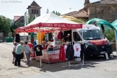 Fotos: Turistas de todo el mundo y visontinos se reúnen en Vinuesa en las horas previas a La Vuelta