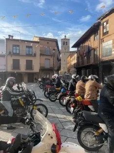 Foto 18 - Im&aacute;genes: 30 BMWs cl&aacute;sicas realizan una inolvidable ruta por Soria y La Rioja