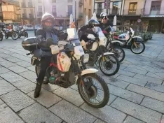 Foto 12 - Im&aacute;genes: 30 BMWs cl&aacute;sicas realizan una inolvidable ruta por Soria y La Rioja