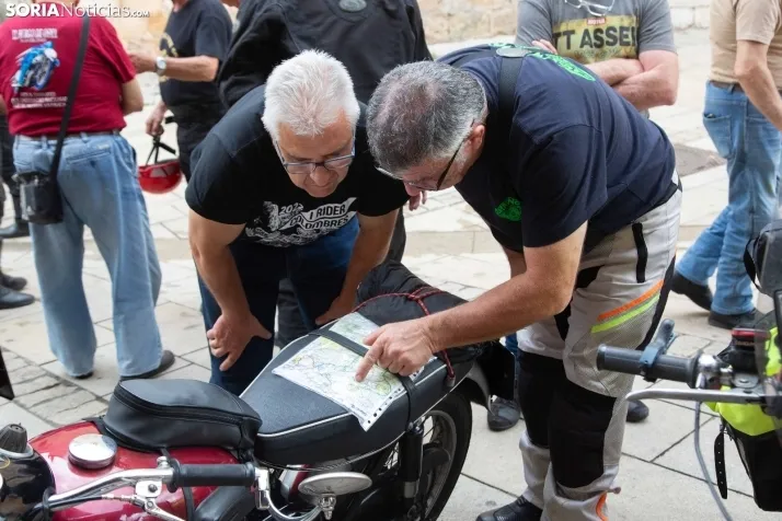 Concentración de Motos Antiguas en El Burgo